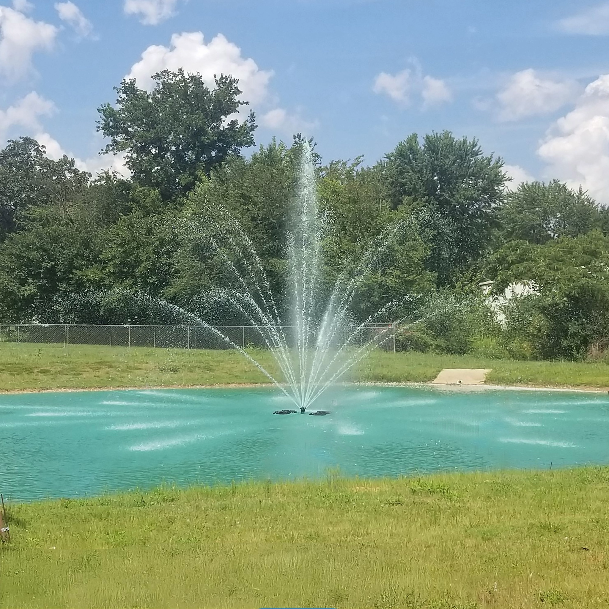 Outdoor Water Solutions Classic Series Display Pond Fountain 1HP